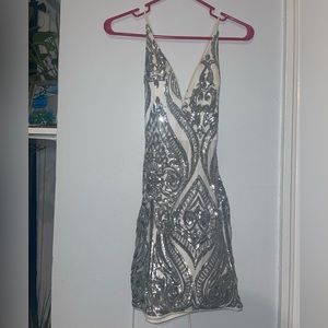A beautiful dress from Junior homecoming. Worn once 3 years ago